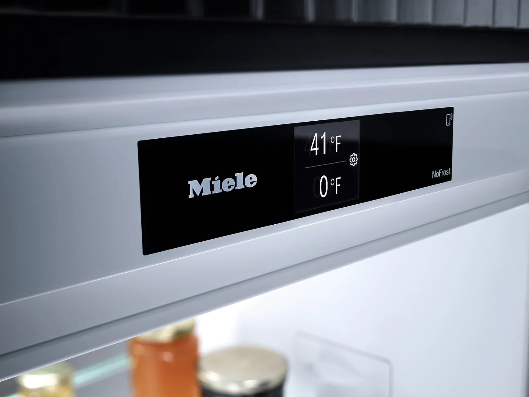 Miele Kfn 7795 D- Integrierte Bodenhalterungen
