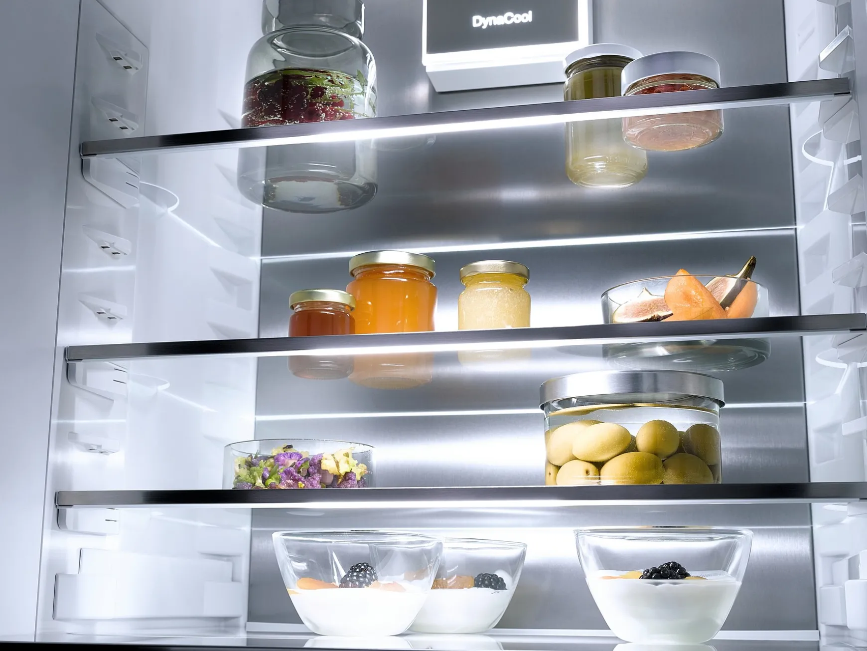 Miele Kfn 7795 D- Integrierte Bodenhalterungen